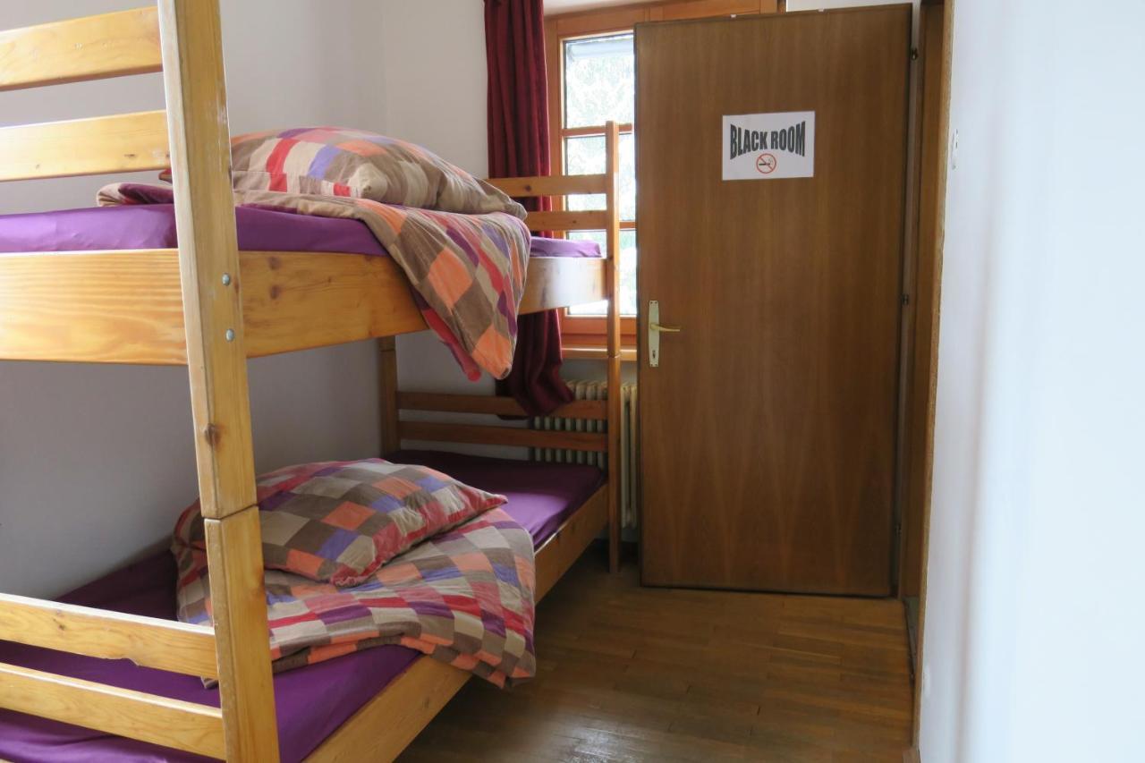 Snowbunnys Backpackers Hostel Kitzbühel Dış mekan fotoğraf